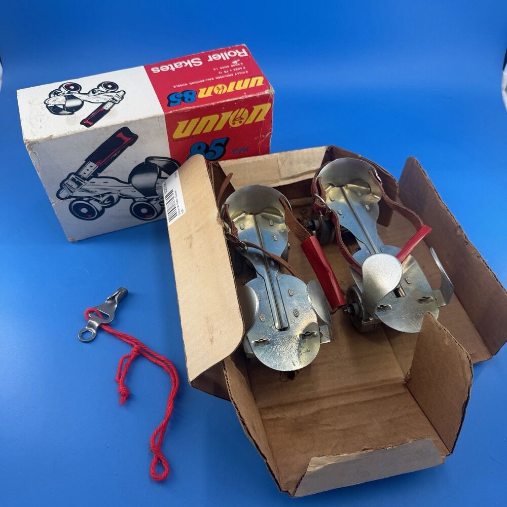 Vintage 60's UNION 85 Metal Adjustable Roller Skates Leather Straps Key Kids 1-9 - Picture 6 of 9